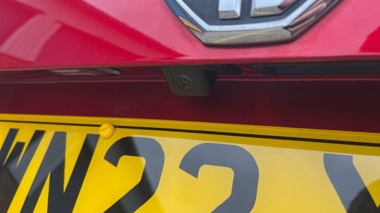 MG Hs 1.5 T-GDI Exclusive 5dr DCT Petrol Hatchback